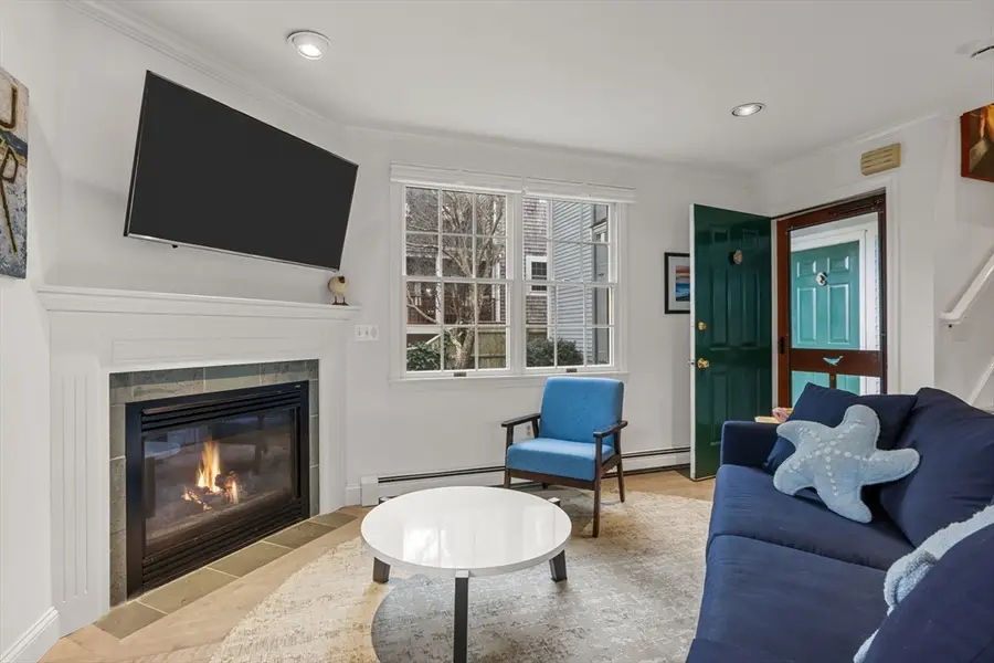 32 Alden St #3, Provincetown, MA 02657 - #2