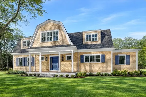 9 Marthas Way, Edgartown, MA 02539