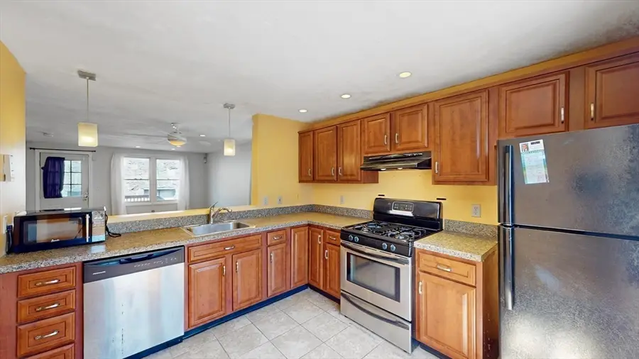 13-15 Torrey St #2, Boston, MA 02124 - #2