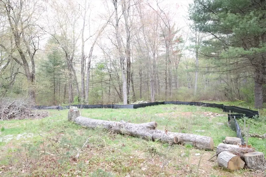 56 Quaboag St, Brookfield, MA 01506 - #3