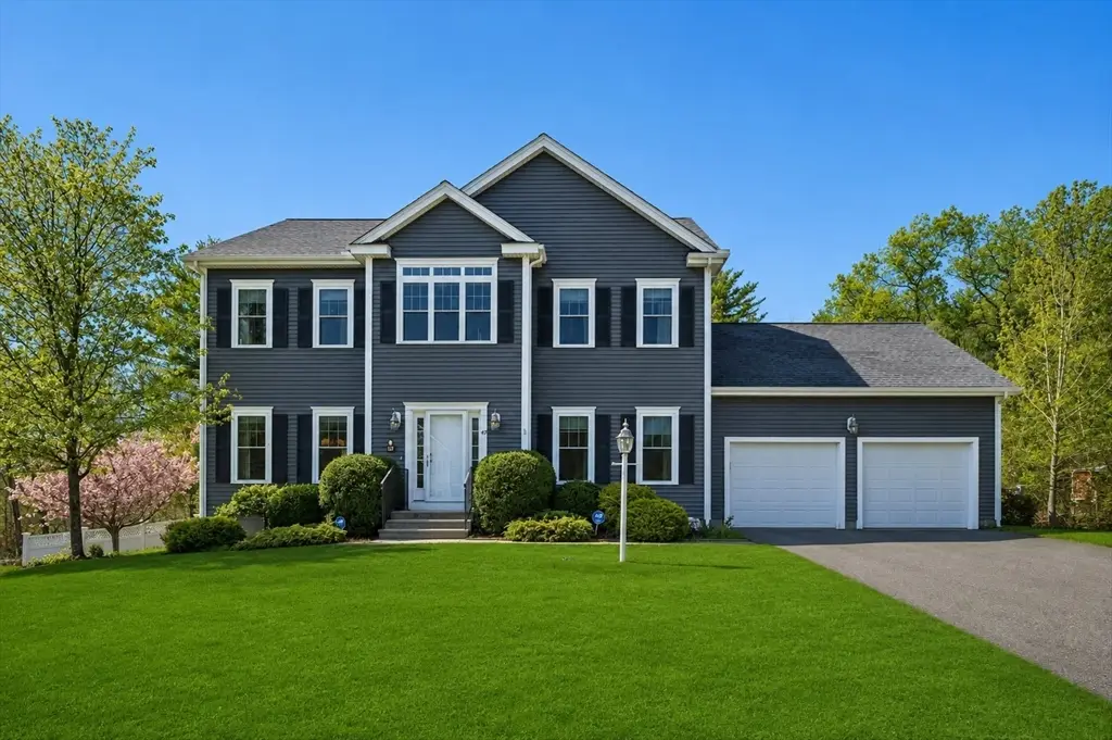 49 Brookmeadow Ln, South Grafton, MA 01560 - #1