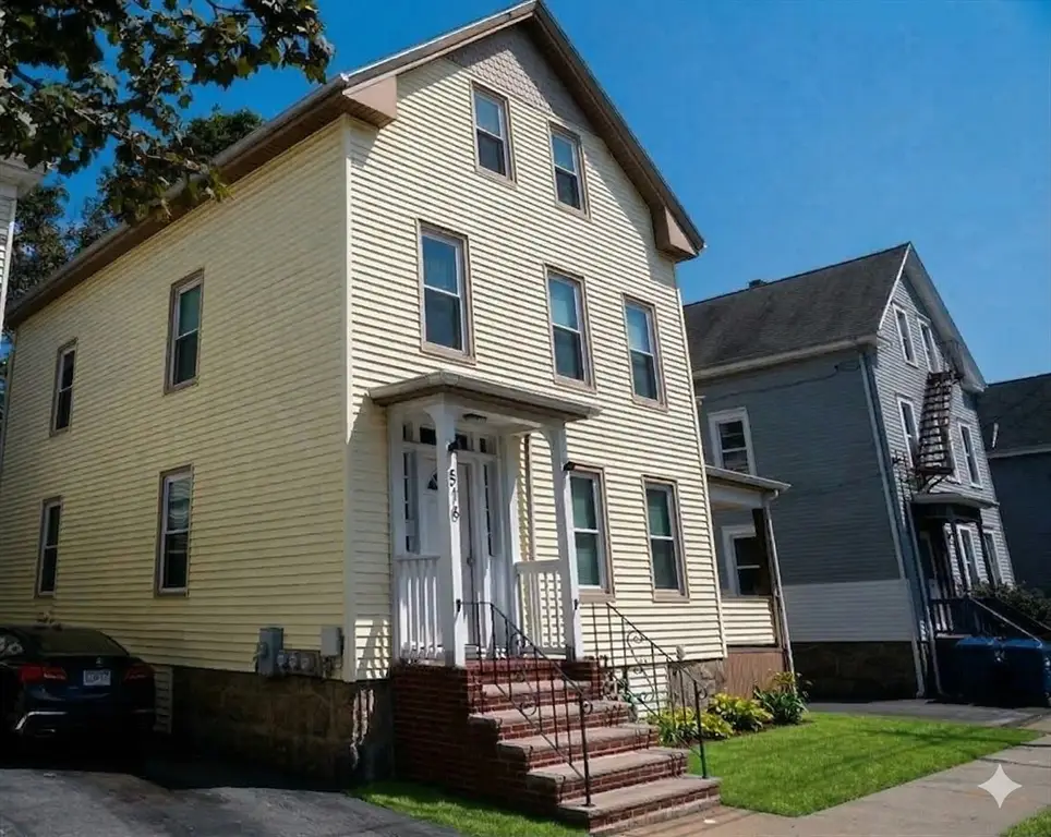 518 Cottage St, New Bedford, MA 02740 - #1