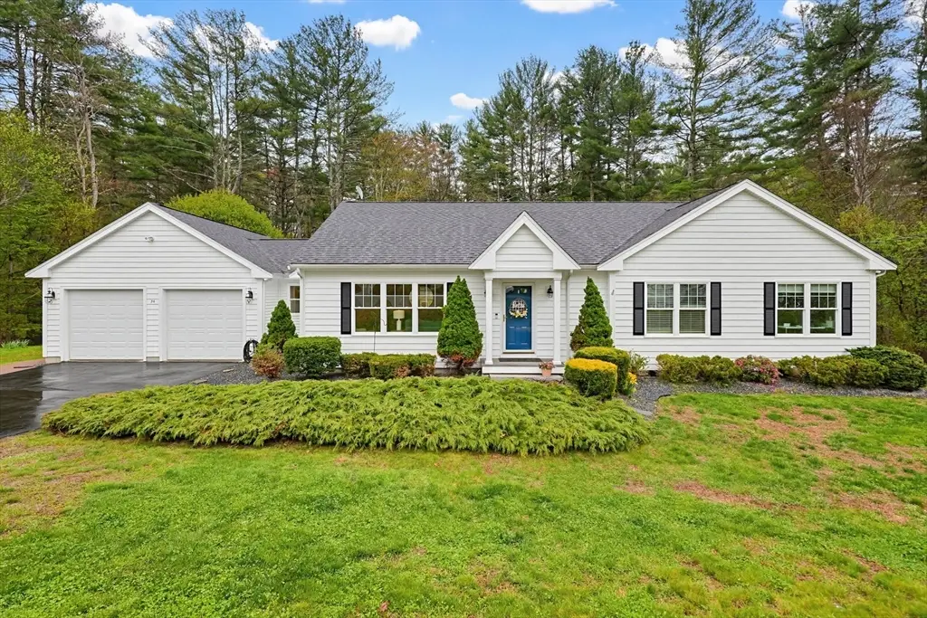36 Brooks St, Upton, MA 01568 - #1