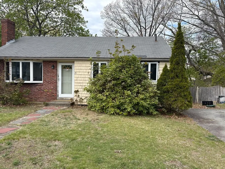 21 Kendall Ave, Braintree, MA 02184 - #3
