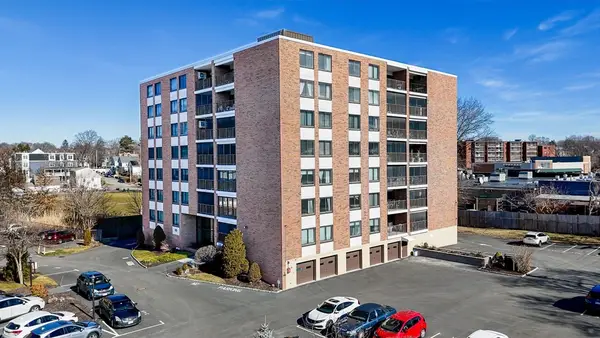 49 Melrose St #4B, Melrose, MA 02176