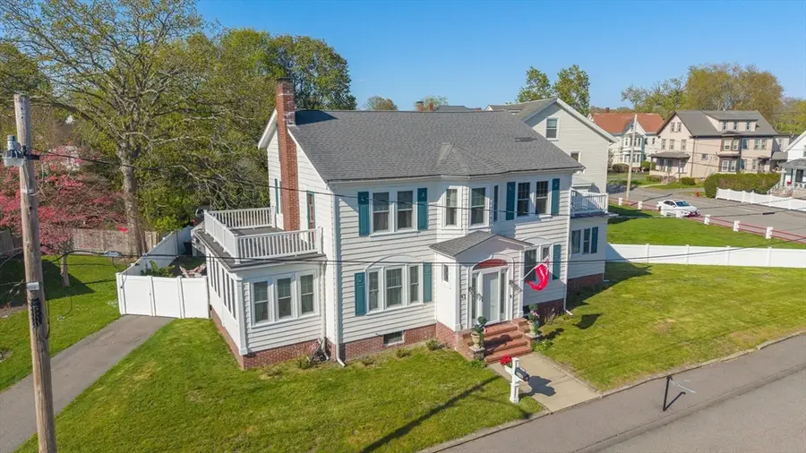 42 Fayette Pl, Taunton, MA 02780 - #3
