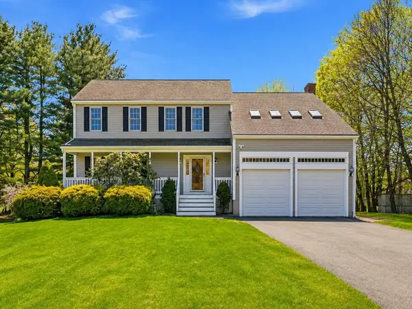 1 Village Ln, Littleton, MA 01460