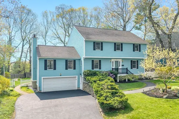 37 Woodcliffe Rd, Lexington, MA 02421
