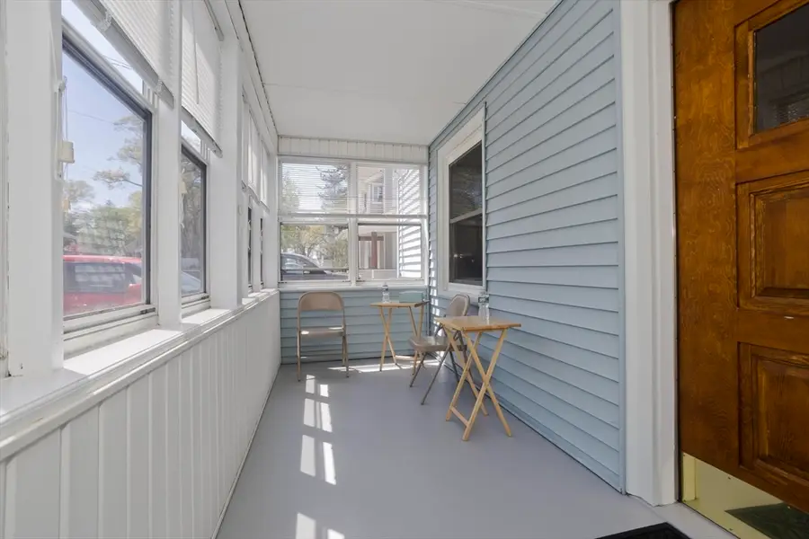 582 Broadway St, Chicopee, MA 01020 - #2