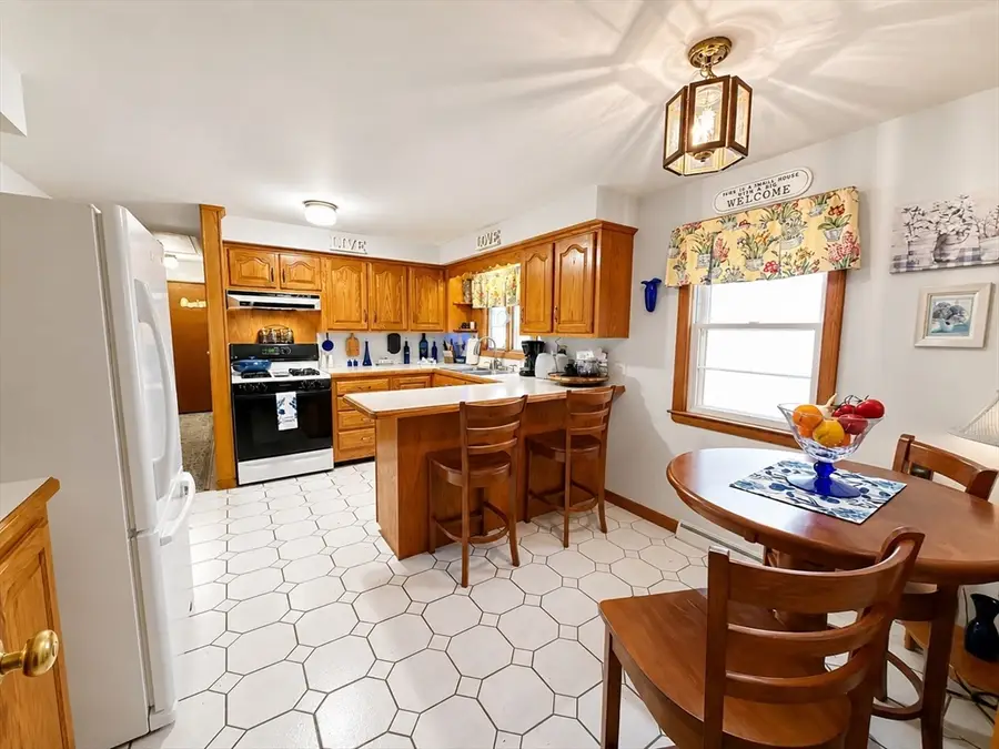 181 Main St, Foxboro, MA 02035 - #3