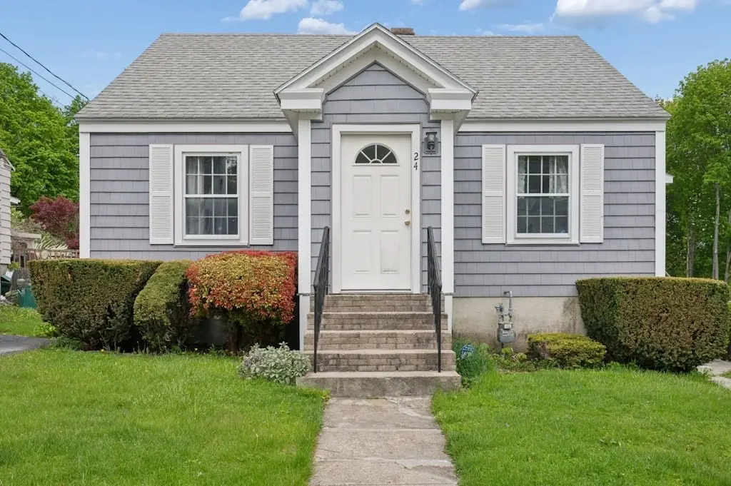 24 Falmouth St, Worcester, MA 01607 - #1