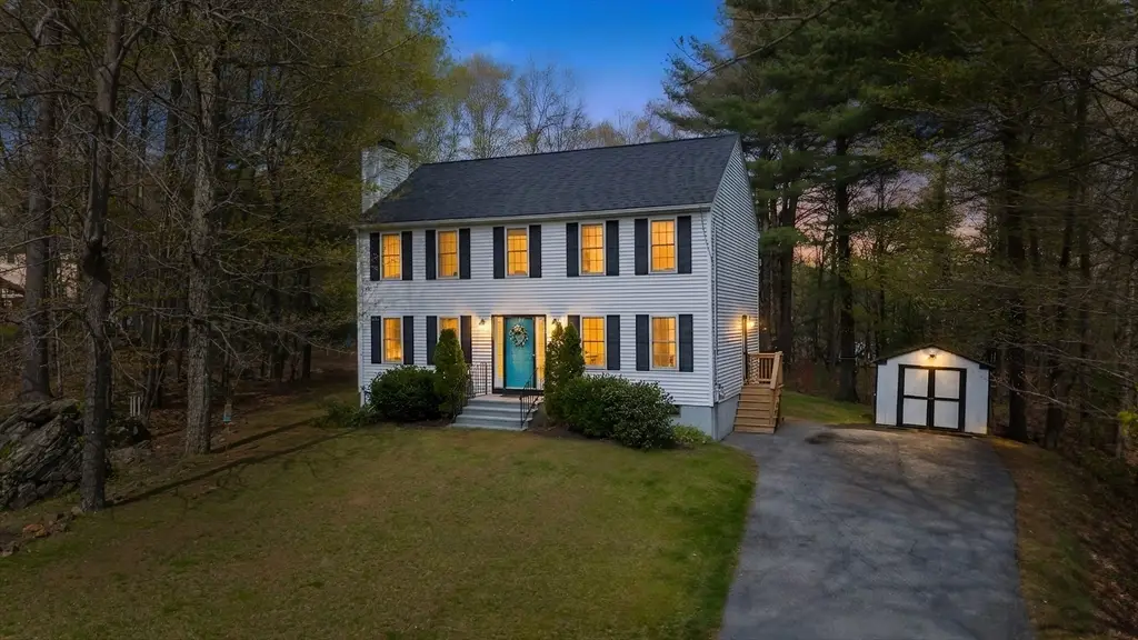 4 Mockingbird Ln, Brookfield, MA 01506 - #1