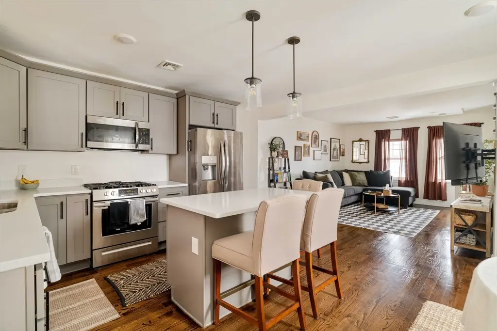 3 Conn St #3, Woburn, MA 01801 - #1
