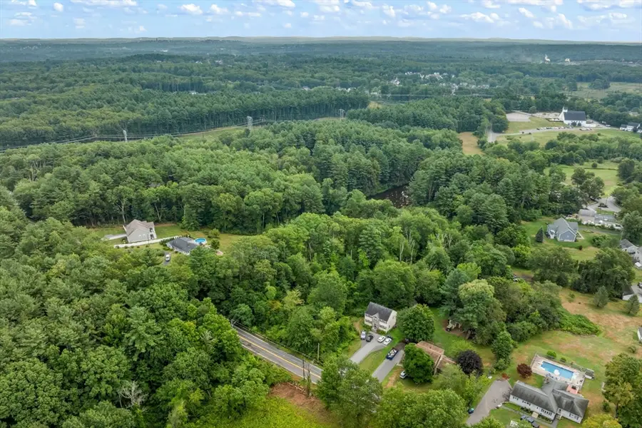 785 Broadway Rd, Dracut, MA 01826 - #2
