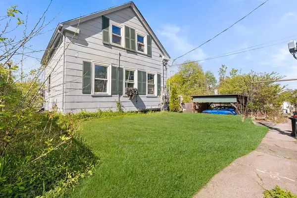69 Huntington St, Brockton, MA 02301