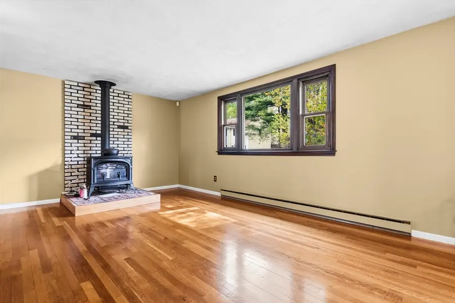 19 Macintosh Ave, Marlborough, MA 01752 - #3