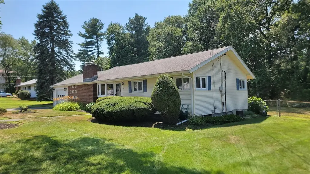 4 Anderson St, Peabody, MA 01960 - #1
