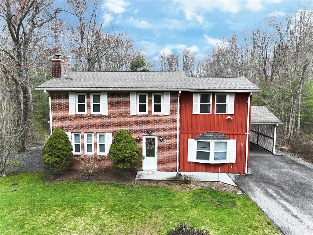 620 Ledge Rd, Seekonk, MA 02771 - #1