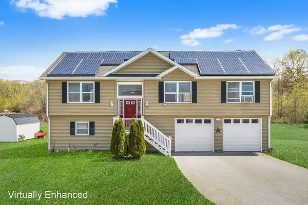 3 Dominique Dr, Webster, MA 01570