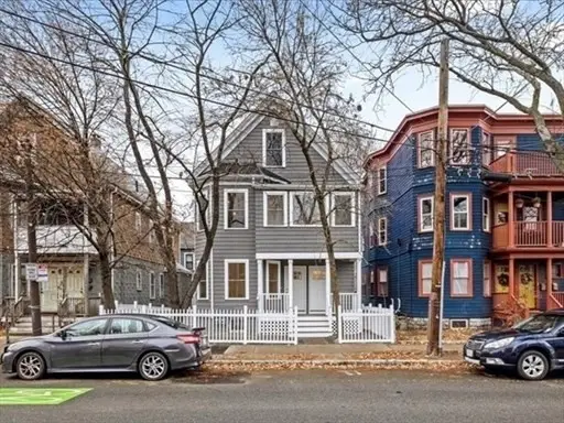 17 Cameron Avenue #17, Cambridge, MA 02410