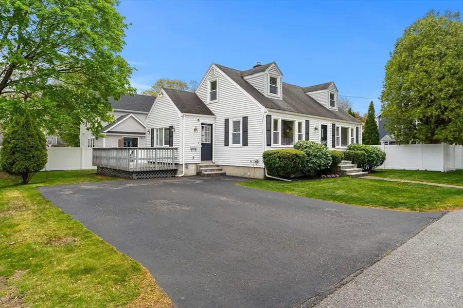 13 Munroe Ave, Woburn, MA 01801 - #2