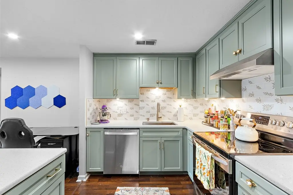 350 Neponset #M, Canton, MA 02021 - #1