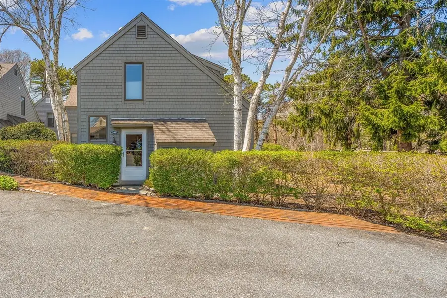 39 Mashie Cir #F, Mashpee, MA 02649 - #2