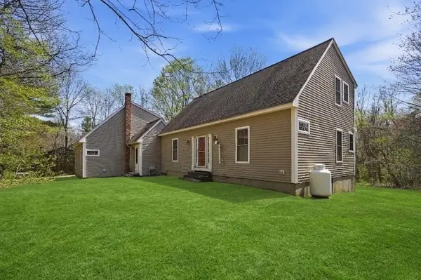 18 Fairview Dr, Rutland, MA 01543