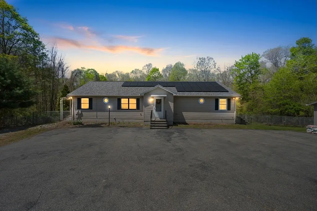 1 Woodmere Rd, Dudley, MA 01571 - #1