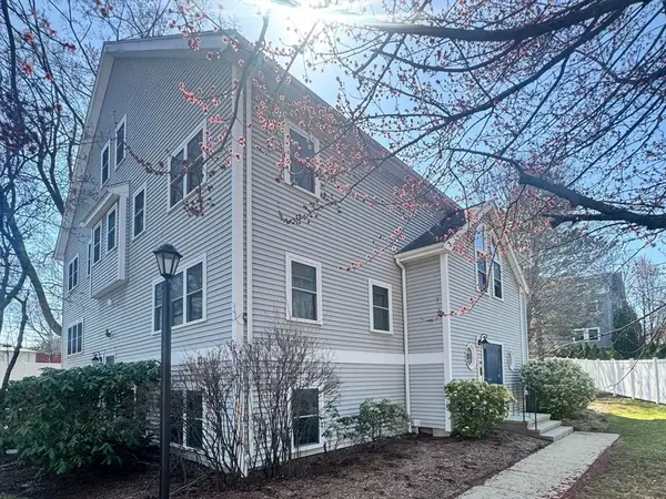 214 Florence St #A, Boston, MA 02131