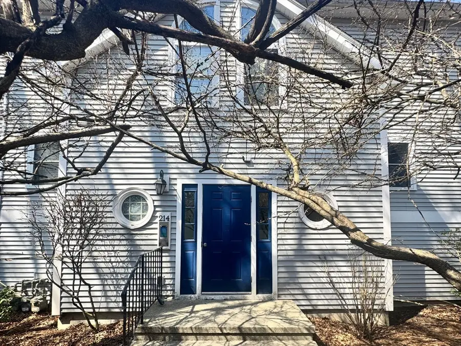 214 Florence St #A, Boston, MA 02131 - #2