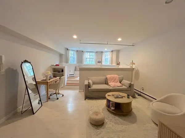 120 Beacon St #1A, Boston, MA 02116