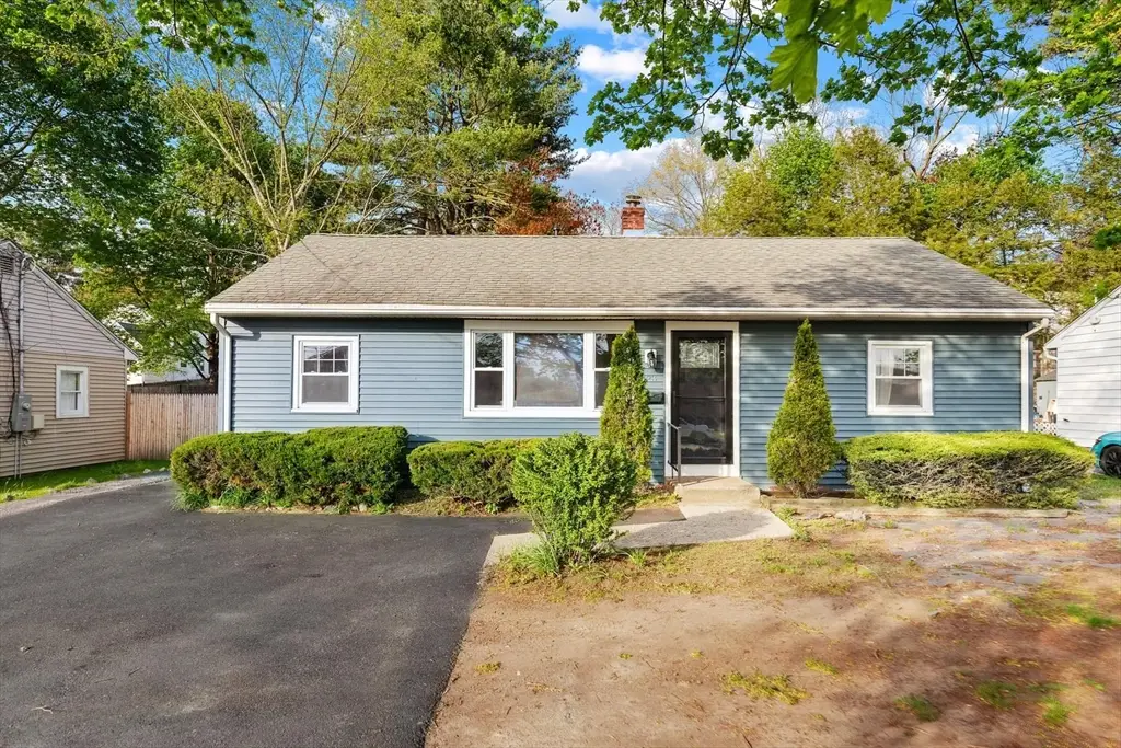 423 Bedford St, Lexington, MA 02420 - #1