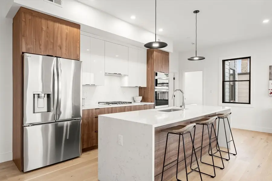 47 Condor #PH3, Boston, MA 02128 - #3
