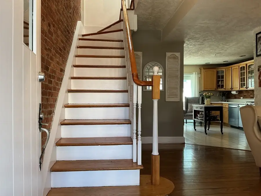 131 H St, Boston, MA 02127 - #3