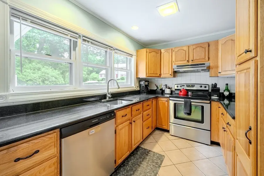 18 Sunset Rd, Ashland, MA 01721 - #2