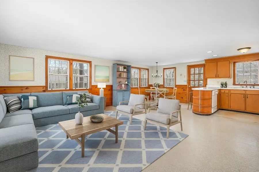 21 Uncatena Rd, Mashpee, MA 02649 - #3