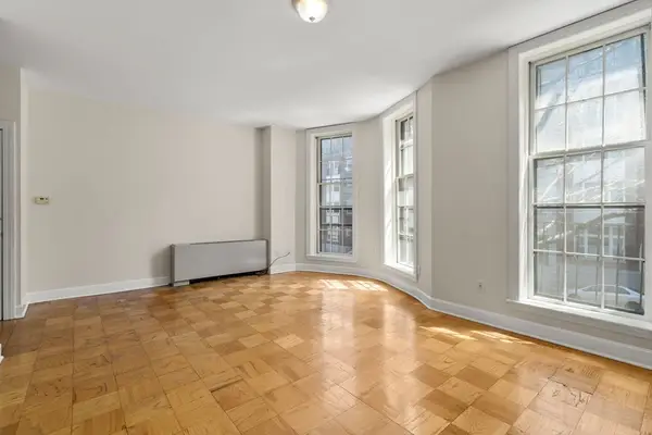 21 Bowdoin #2C, Boston, MA 02114
