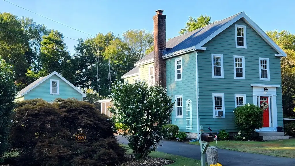 369 Village St, Medway, MA 02053 - #1