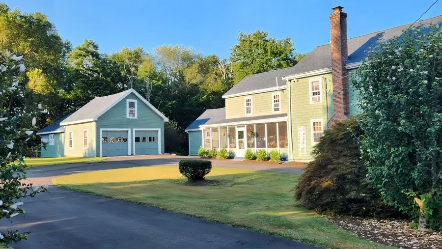 369 Village St, Medway, MA 02053 - #2