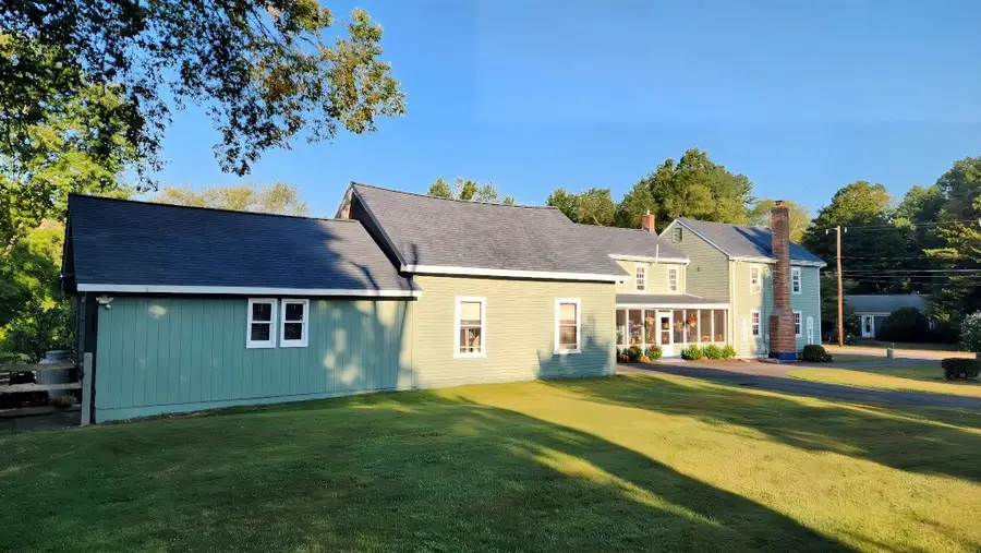 369 Village St, Medway, MA 02053 - #3