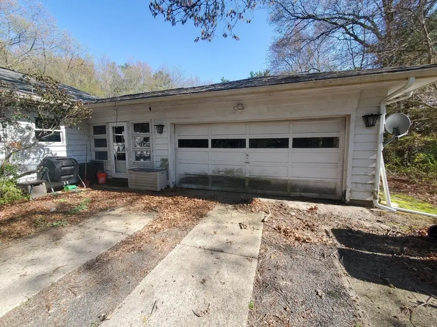 25 Winslow Circle, Whitman, MA 02382 - #3