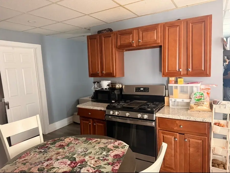 227 Eagle St, Fall River, MA 02721 - #3