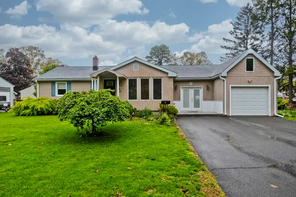 36 Noel Stret, South Hadley, MA 01075 - #1