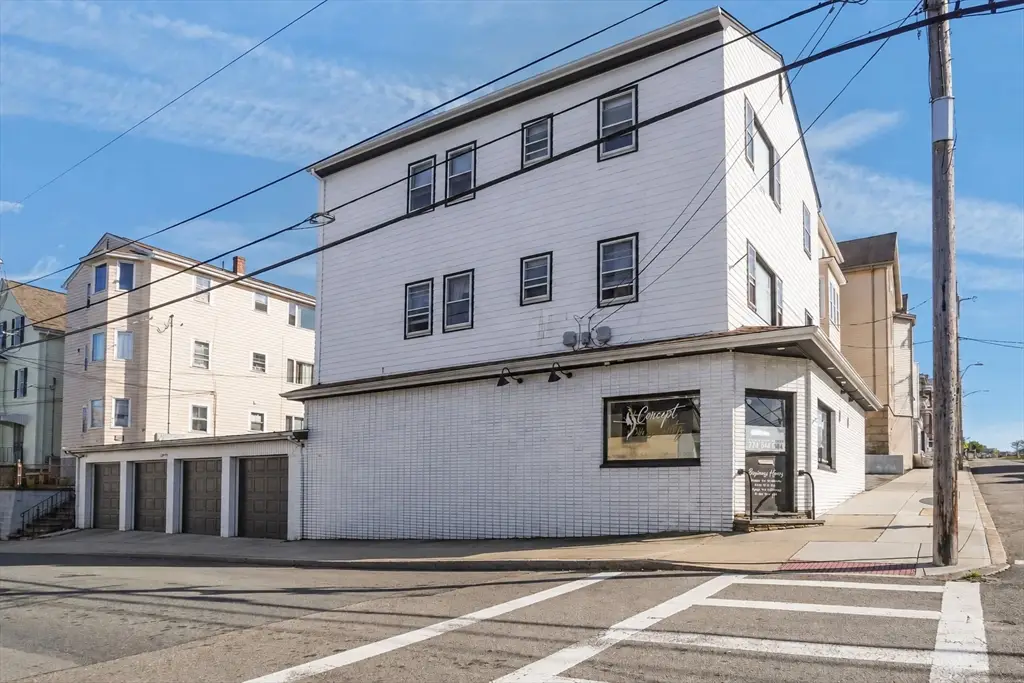 284 Broadway, Fall River, MA 02721 - #1