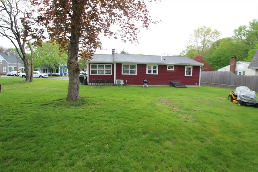4 Simmons Ave, Whitman, MA 02382 - #3
