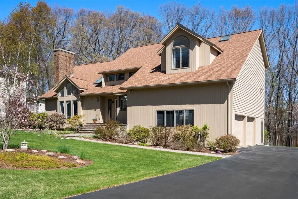 26 Whisper Dr, Worcester, MA 01609 - #1