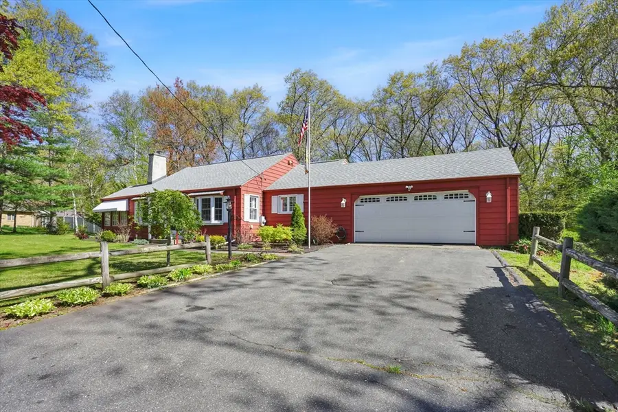 84 Spencer St, Agawam, MA 01001 - #2