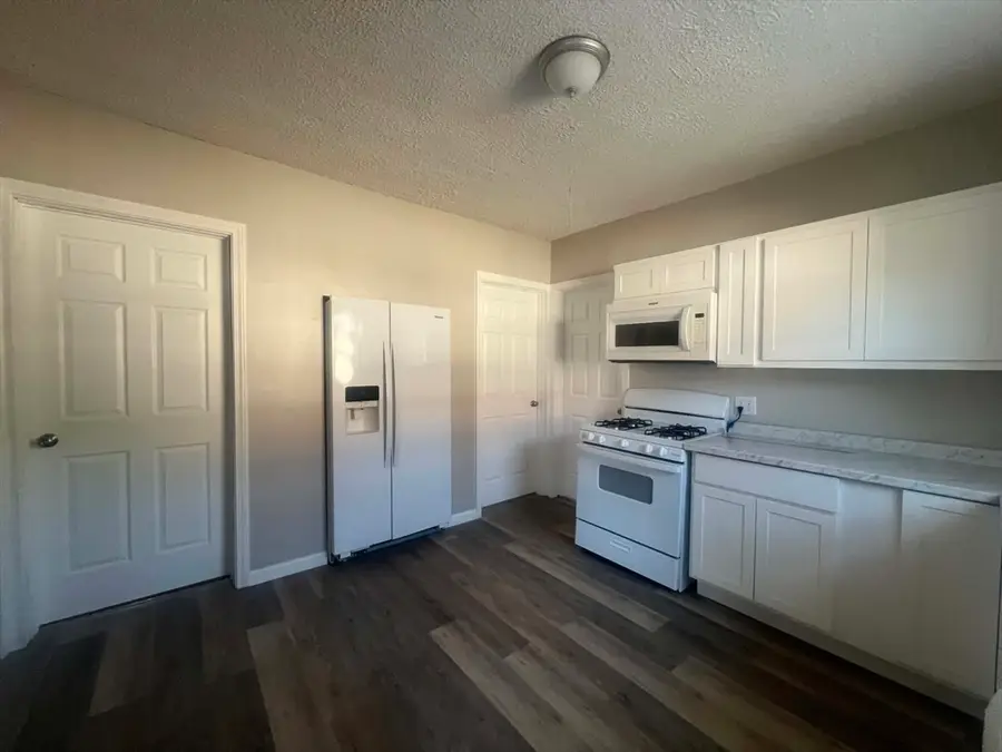 1276 Page Blvd, Springfield, MA 01104 - #2