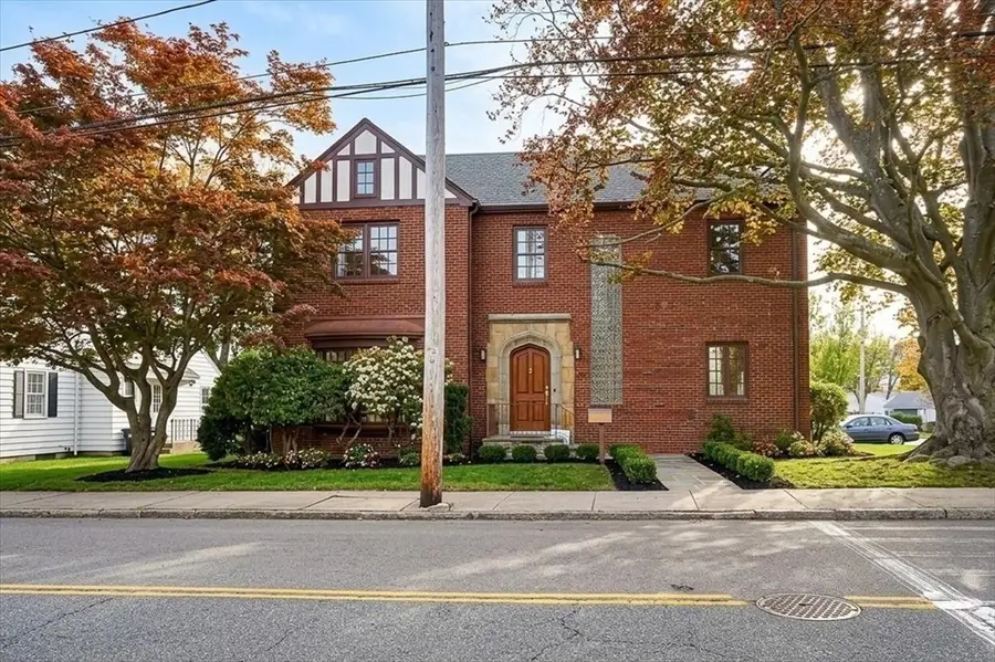 1800 Robeson St, Fall River, MA 02720 - #3